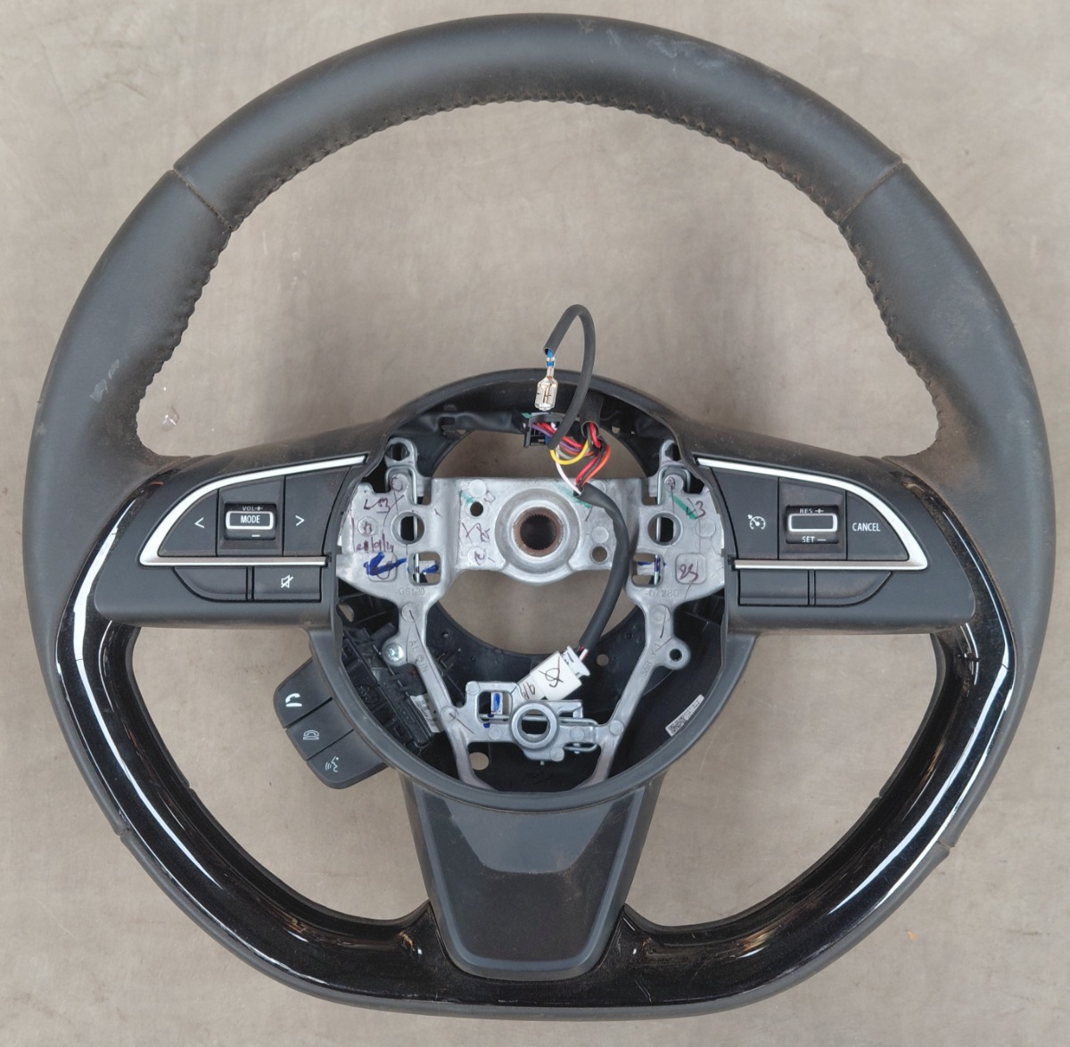 STARLET CROSS STEERING WHEEL