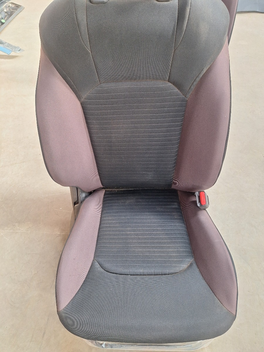 STARLET CROSS DRIVER SEAT