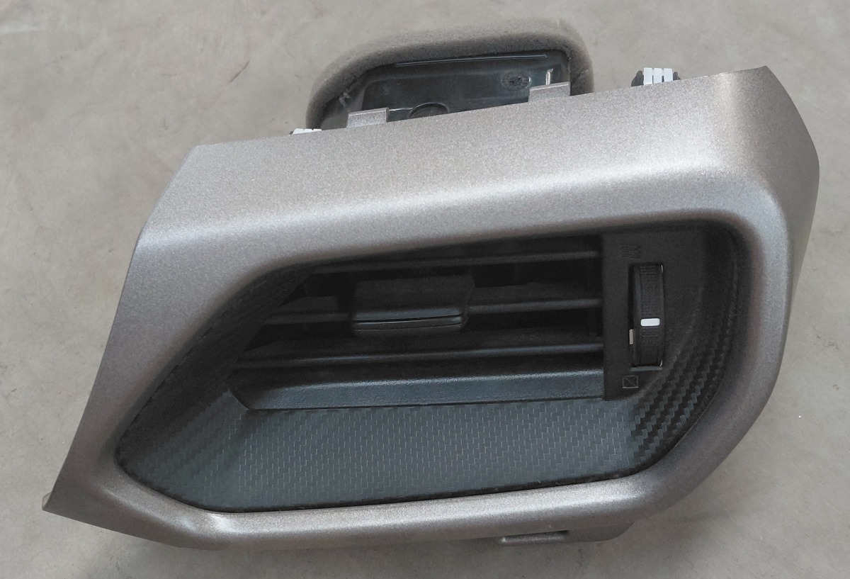 STARLET CROSS RIGHT DASH VENT