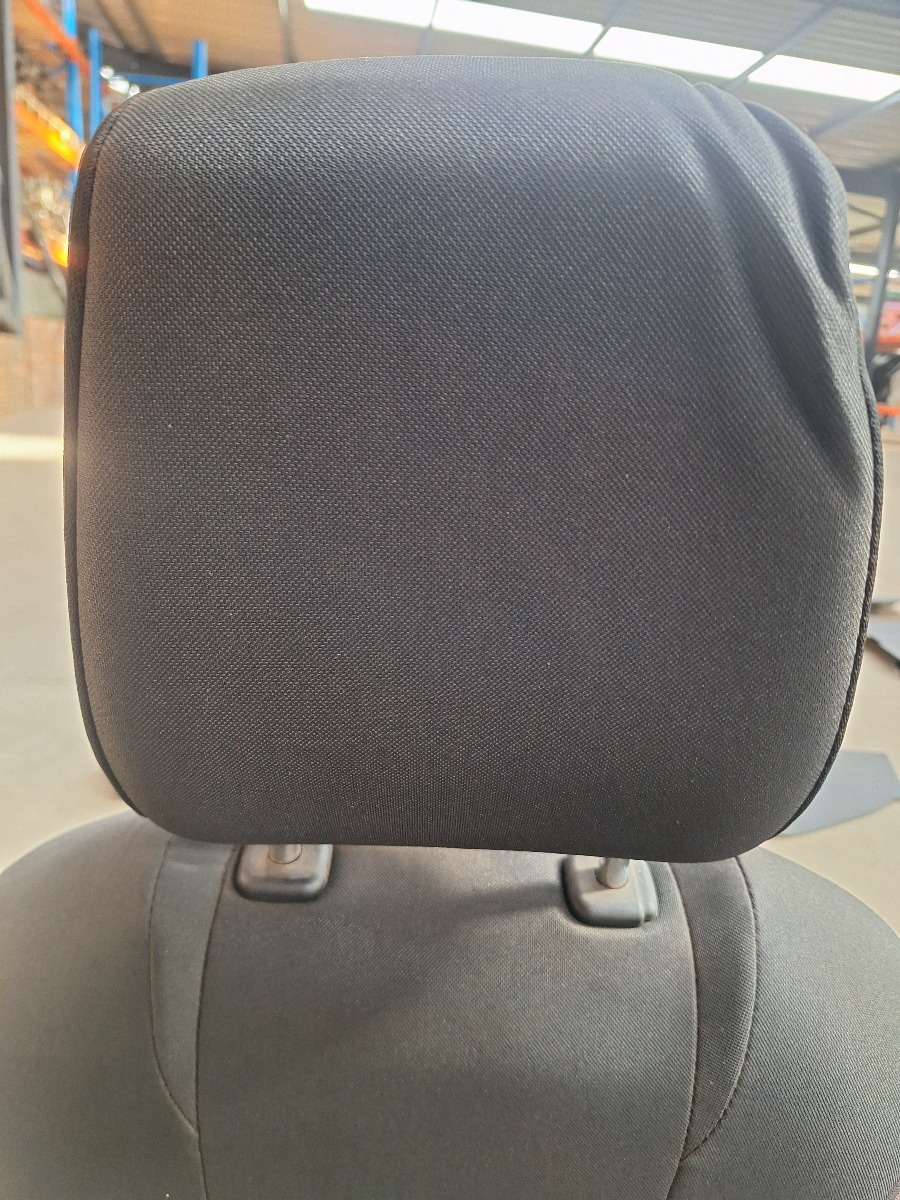STARLET CROSS LEFT FRONT SEAT HEAD REST