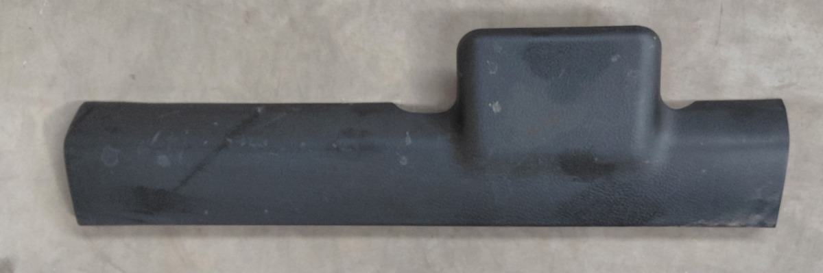 STARLET CROSS LEFT FRONT INNER SILL TRIM