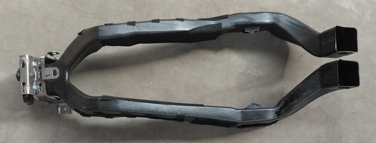 STARLET CROSS LOWER AIR DUCT