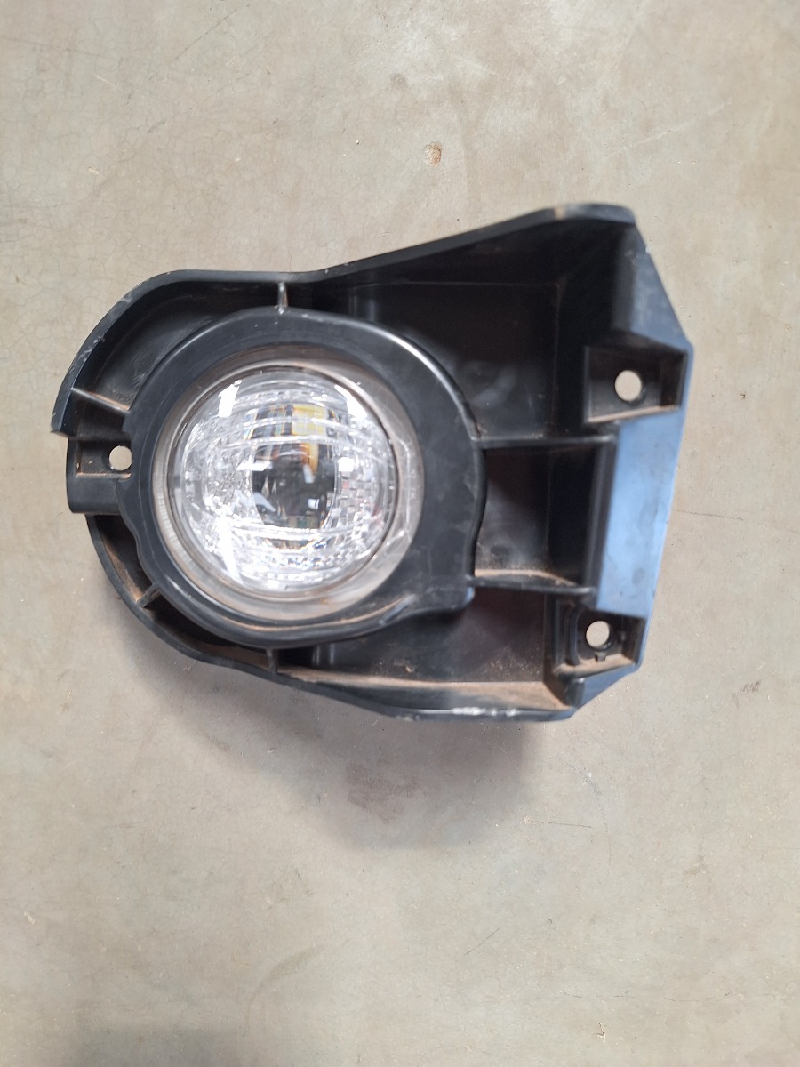 COROLLA CROSS RIGHT FRONT SPOT LIGHT