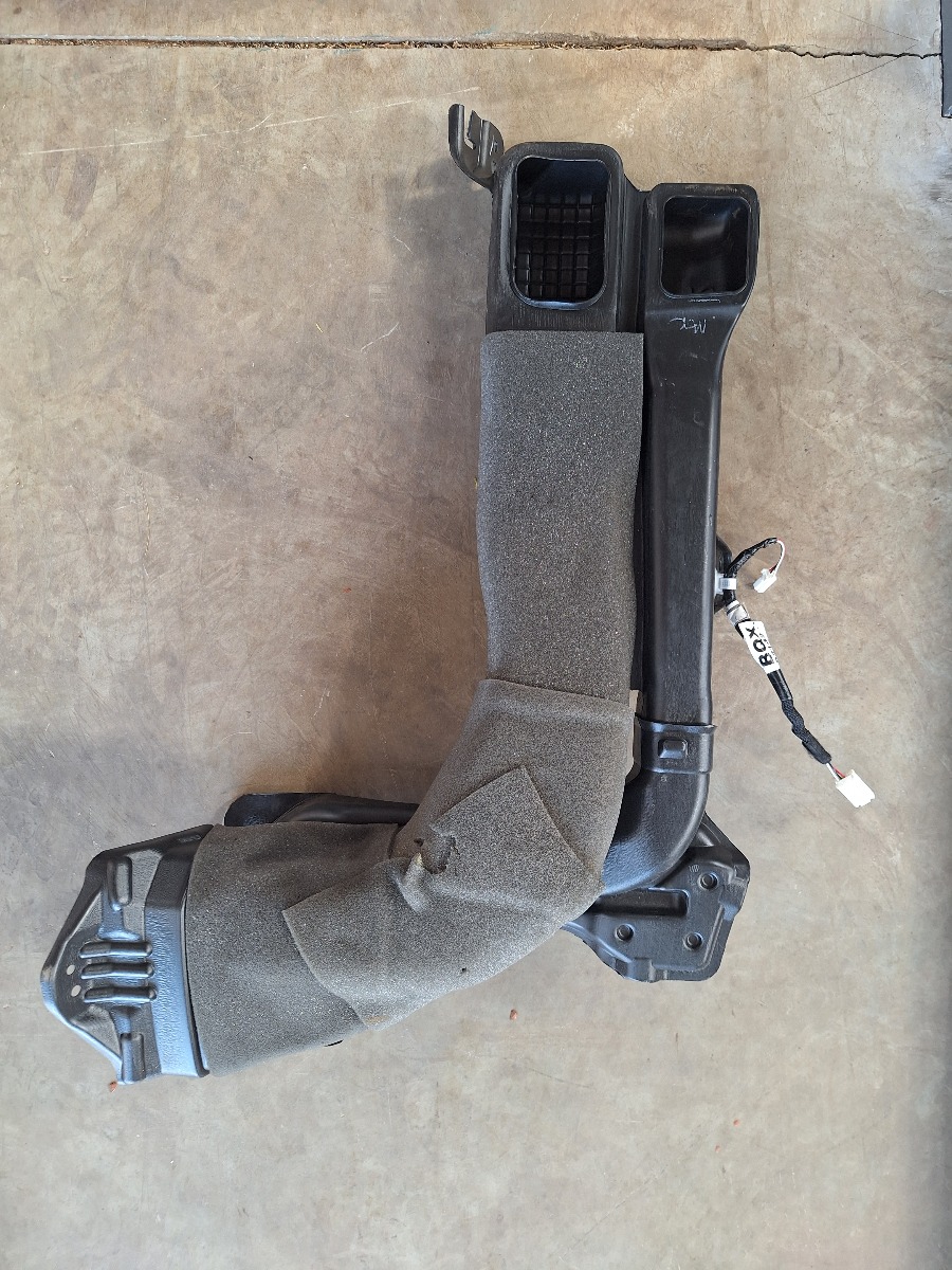 Corolla Cross Defrost Nozzle Left Upper