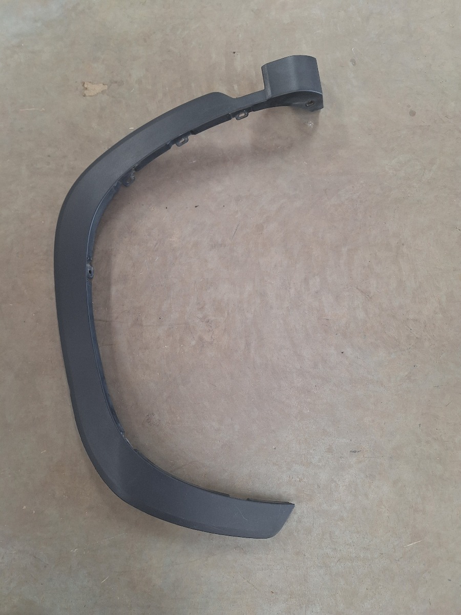 COROLLA CROSS LEFT FRONT WHEEL ARCH TRIM