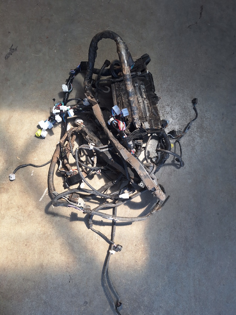 HILUX FRONT DASHBORD WIRING