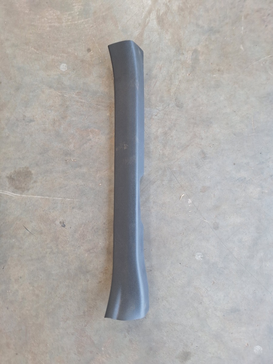 COROLLA CROSS PLATE, FRONT DOOR SCUFF, LH