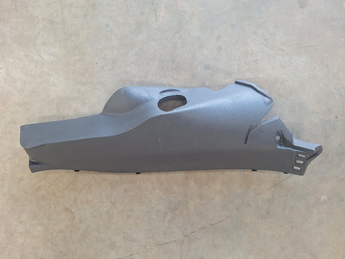 Corolla Cross C-Pillar Trim Right