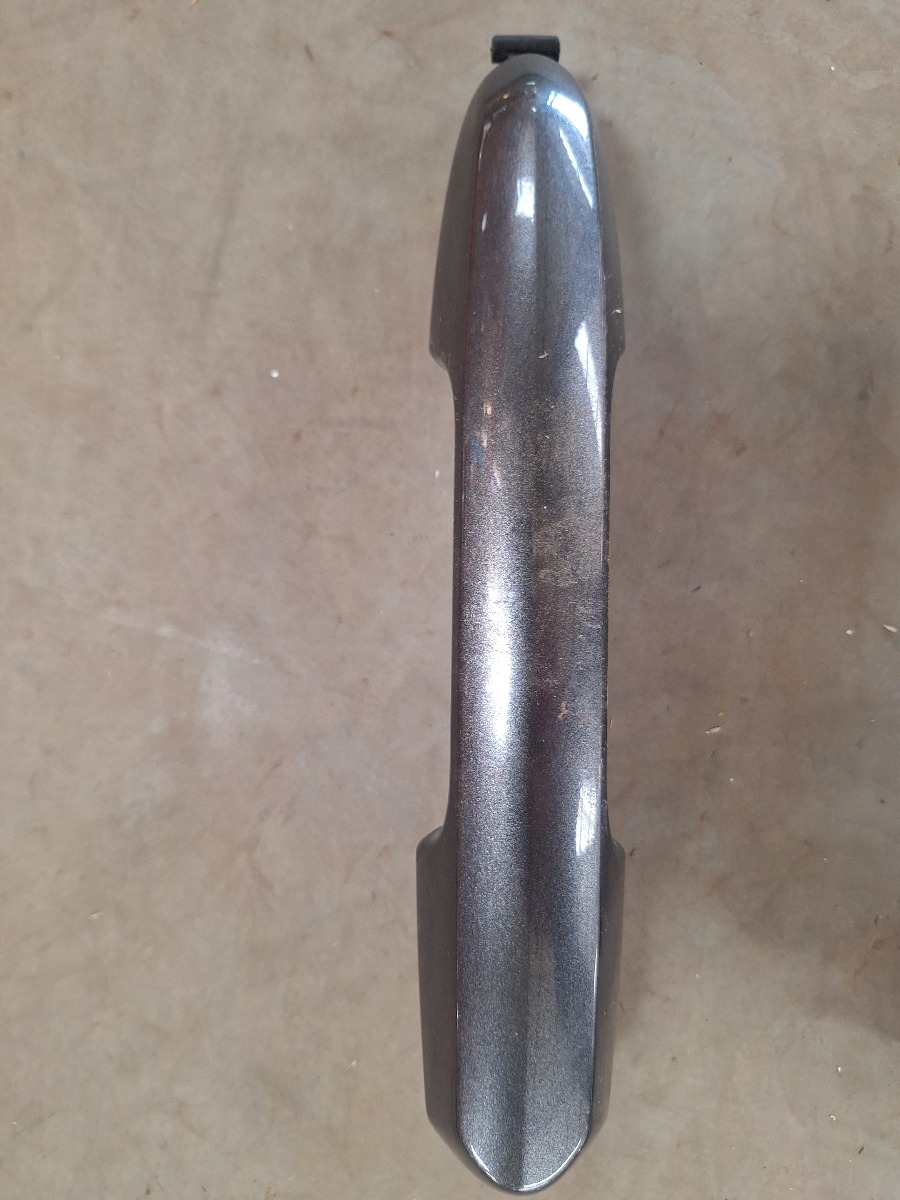 RAV4 LEFT DOOR OUTTER HANDLE