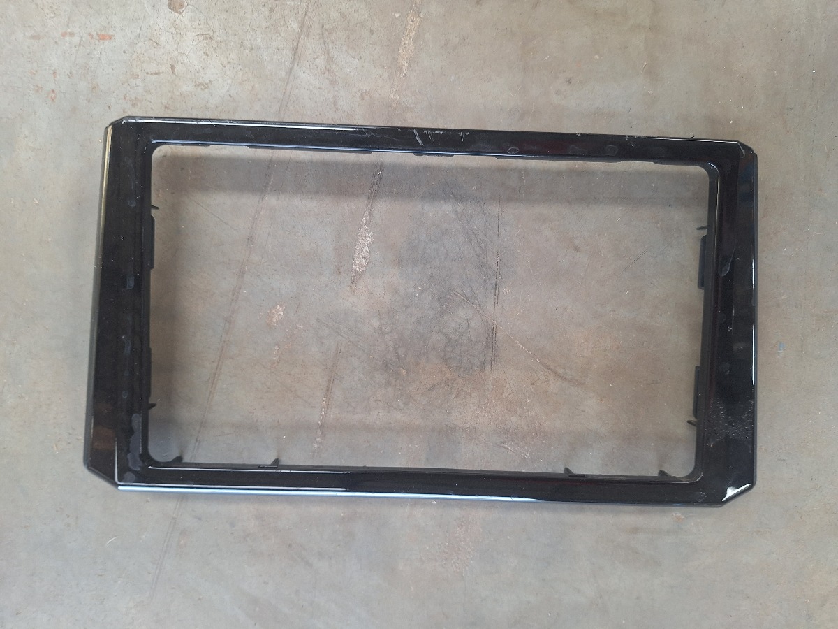 COROLLA CROSS RADIO SURROUND COVER