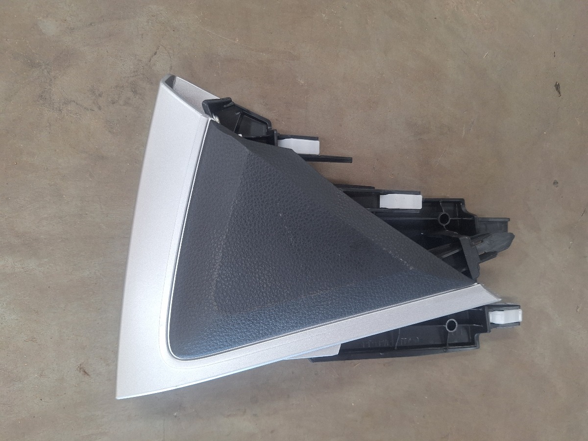COROLLA CROSS GARNISH CONSOLE UPPER PANEL LEFT