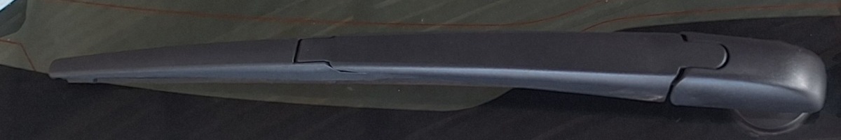 COROLLA CROSS REAR WIPER ARM