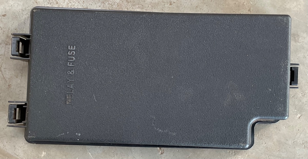 COROLLA CROSS FUSE BOX COVER