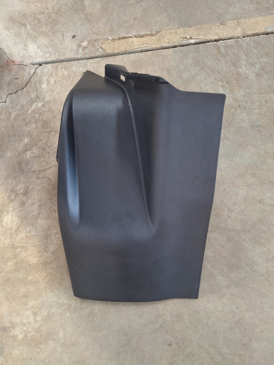 COROLLA CROSS DASHBORD BOTTOM TRIM COVER LEFT