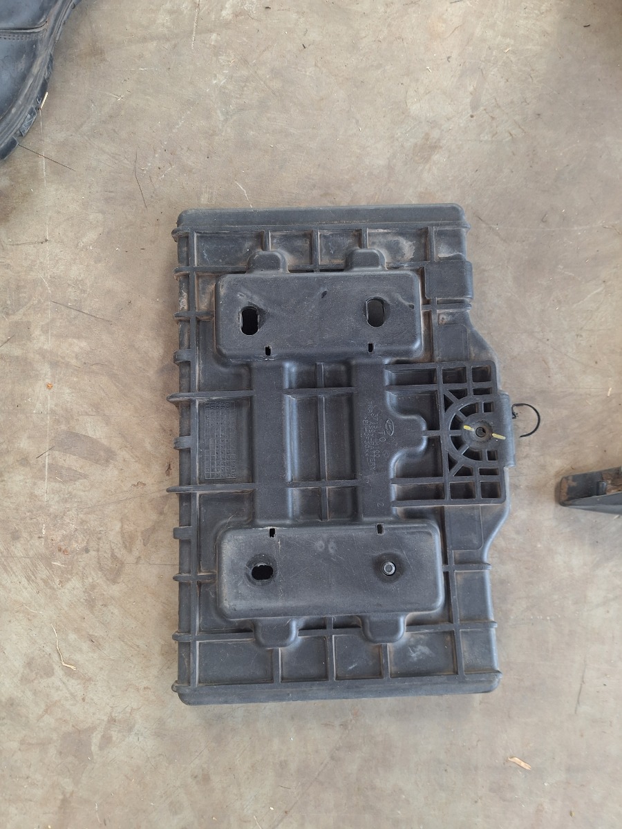 H1 BATTERY TRAY
