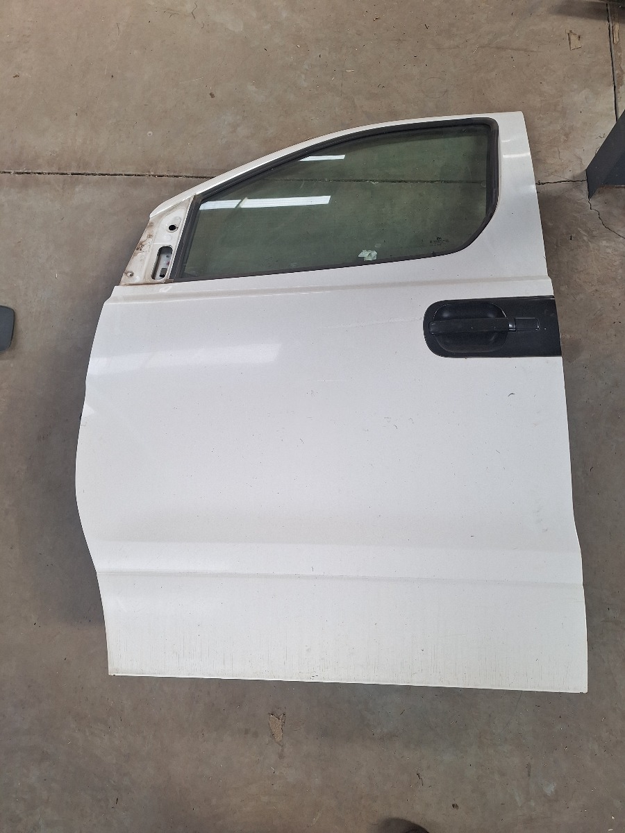H1 LEAFT FRONT DOOR (SHELL)
