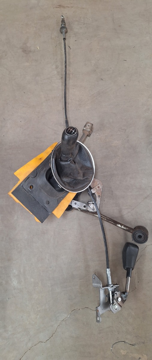 LEGACY GEAR LEVER AND LINKS