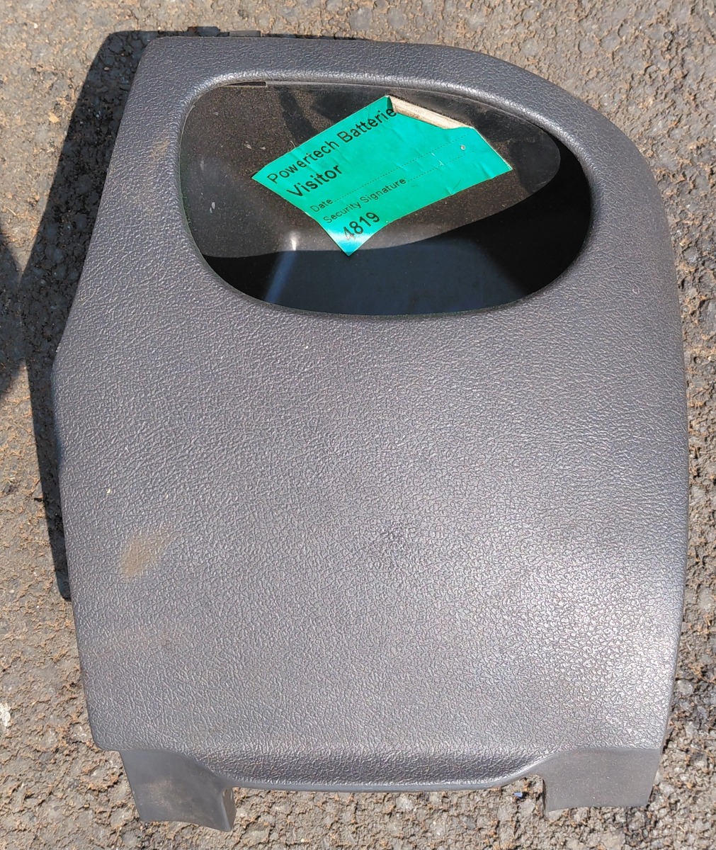 BANTAM RIGHT LOWER STORAGE BOX