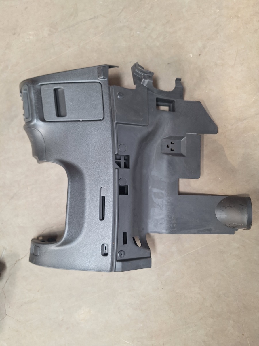 LEGACY COVER-INSTRUMENT PANEL LOWER DRIVER