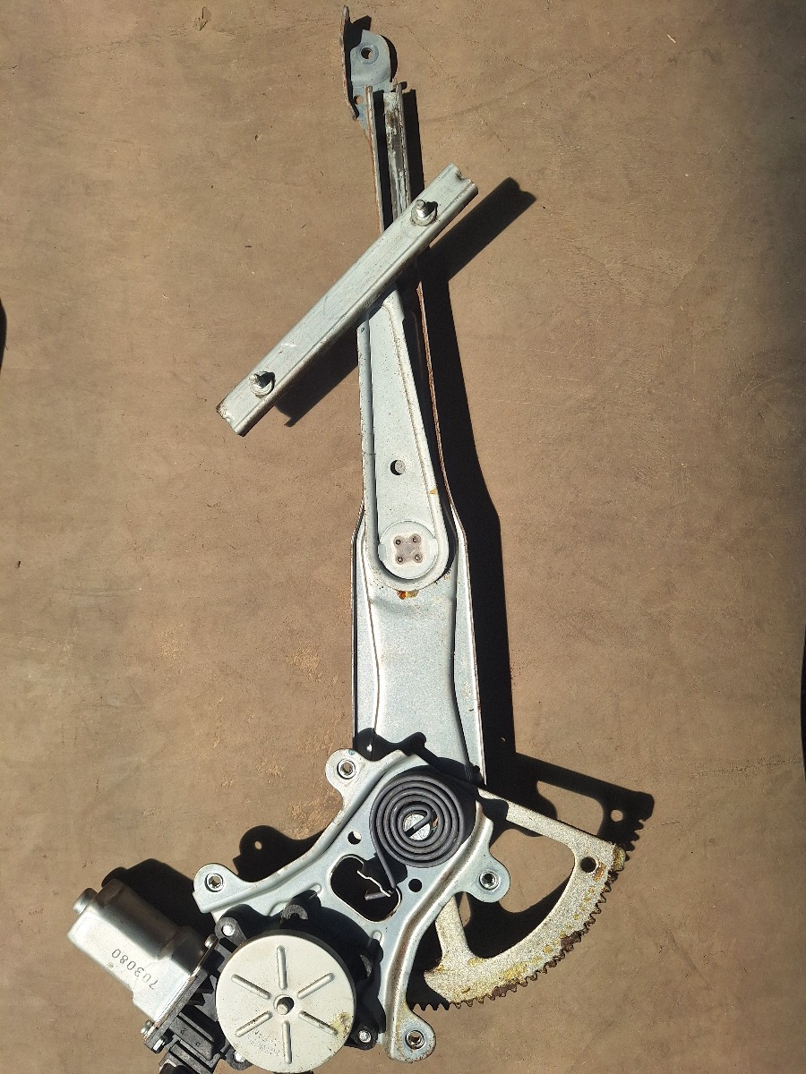 LEGACY RIGHT FRONT DOOR WINDOW MECH