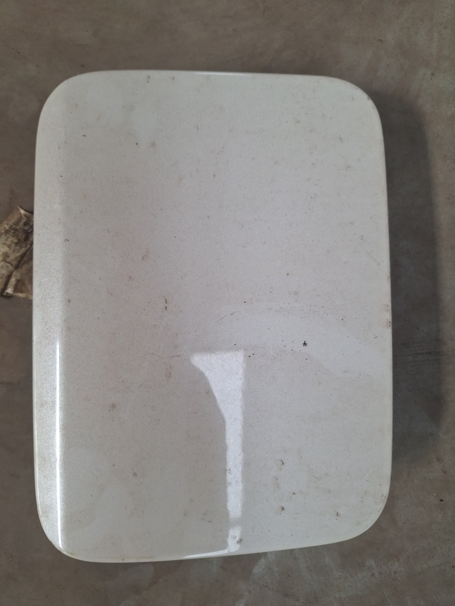 LEGACY FUEL FLAP