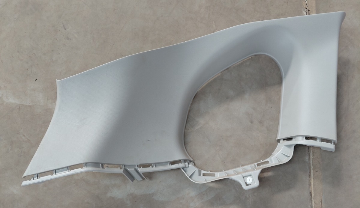URBAN CRUISER LEFT REAR C/D-PILLAR TRIM