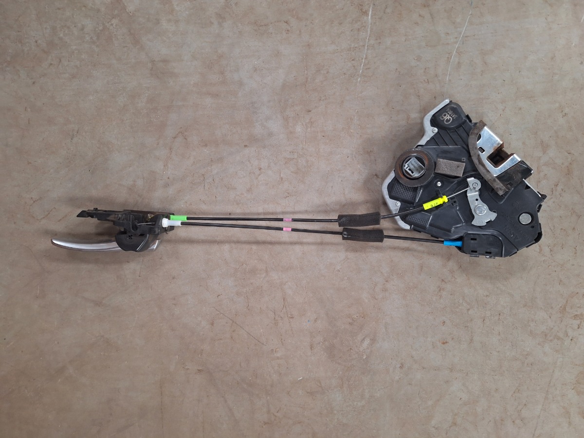 RAV4 LEFT REAR DOOR LOCK