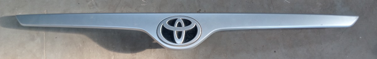 Urban Cruiser Rear Manufacturers Emblem