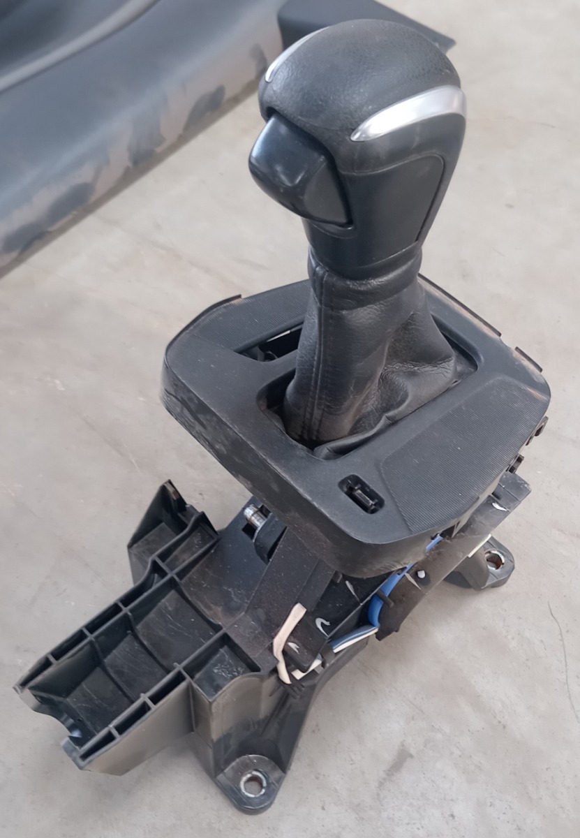 URBAN CRUISER AUTO SHIFT LEVER
