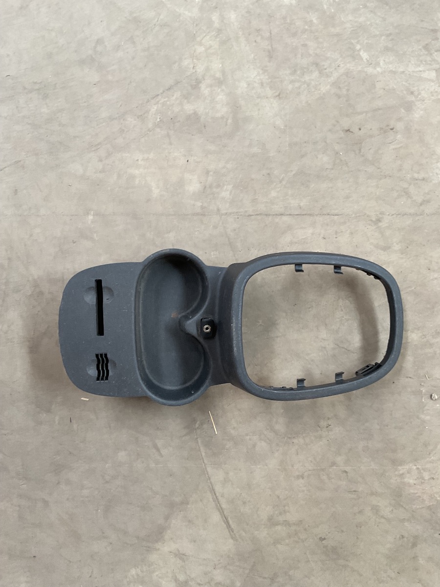 CORSA CUP HOLDER CONSOLE WITH AUX
