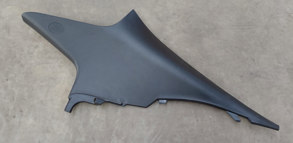 Corolla Rear Upper Right C-Pillar Trim - Black