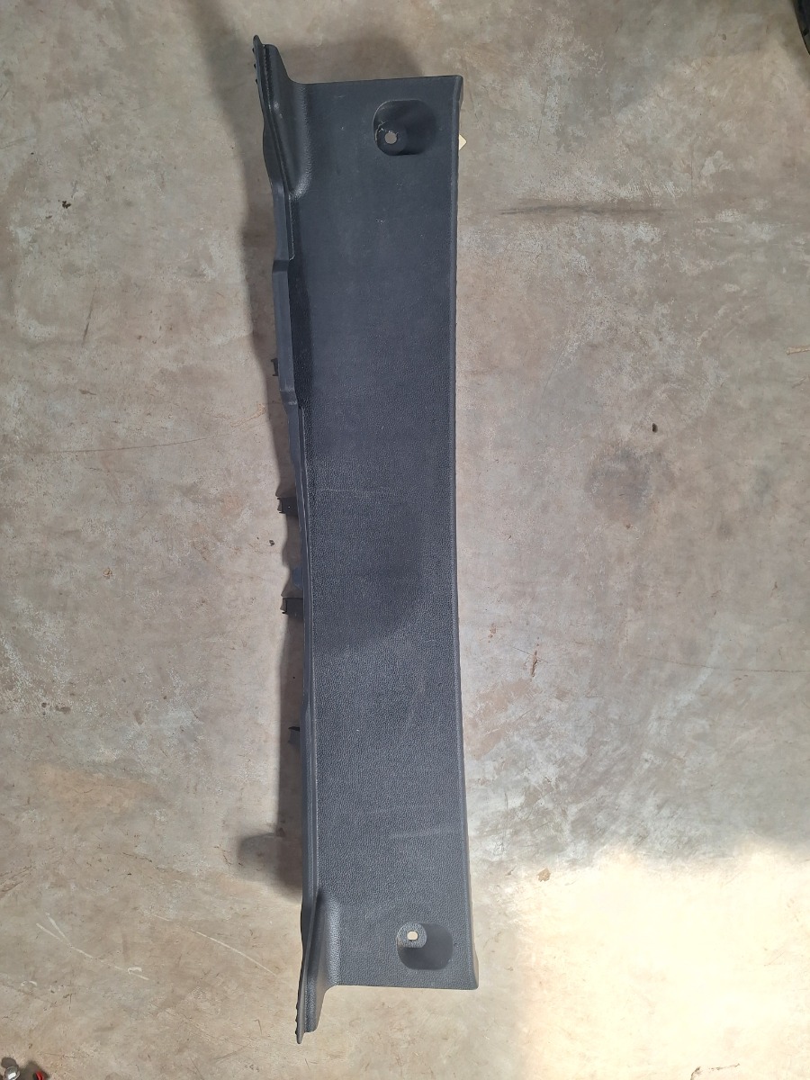 RAV 4 BOOT INNER BODY TRIM