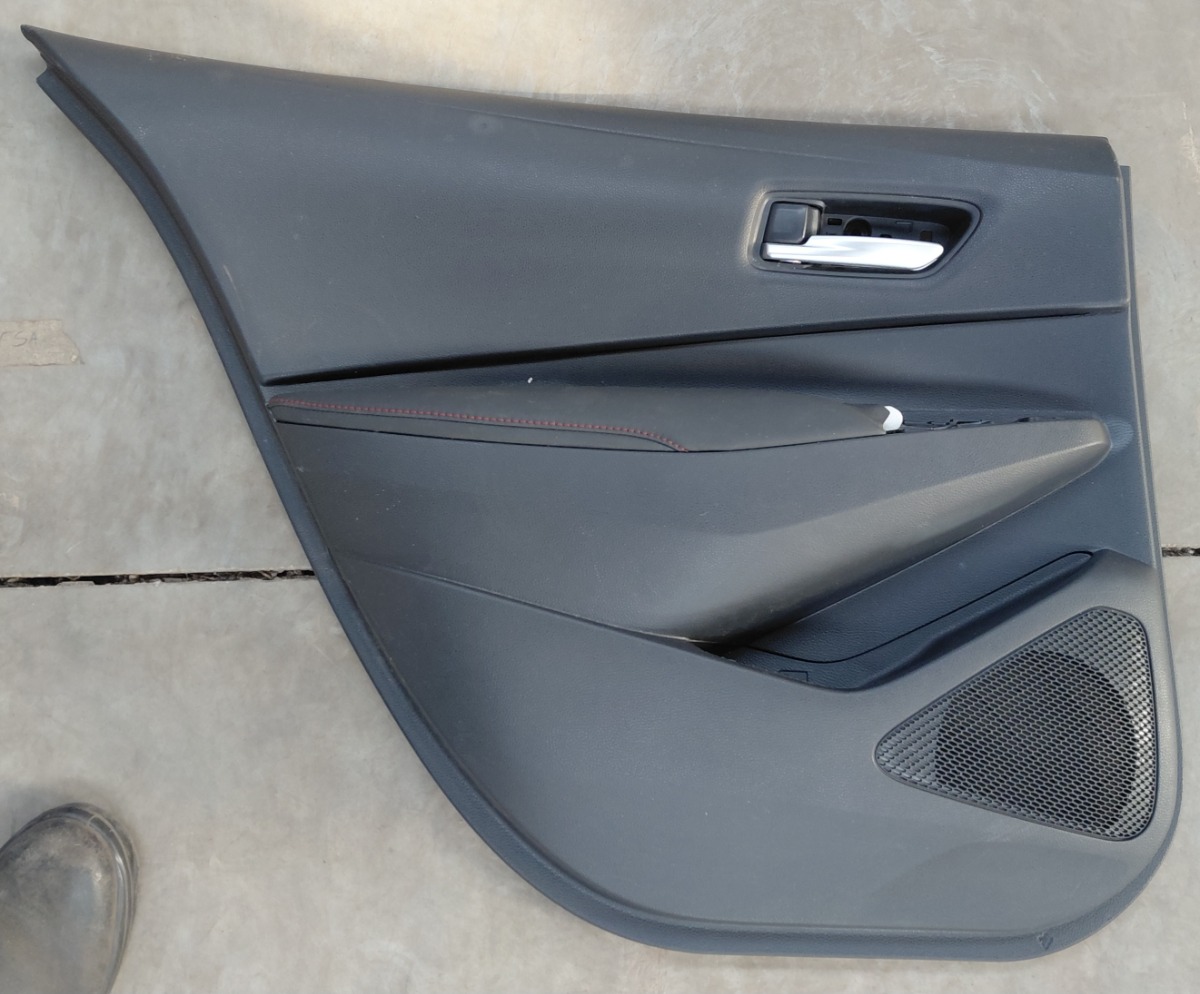 COROLLA LEFT REAR DOOR PANEL