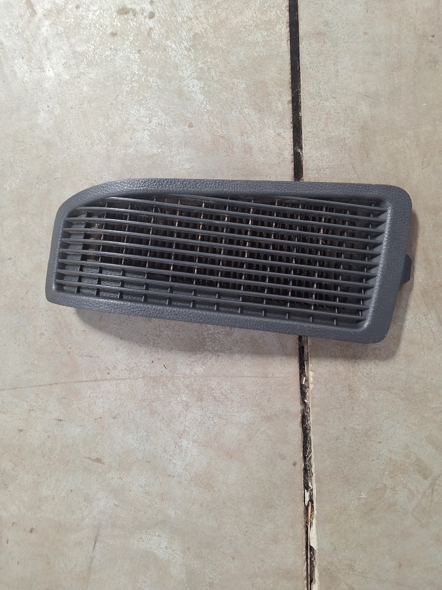 RAV 4 BATTERY AIR COVER