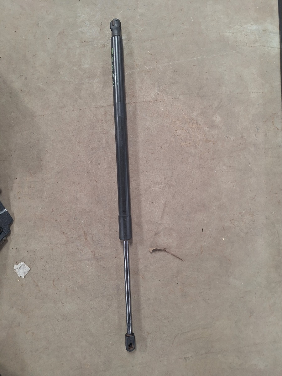 RAV 4 TAILGATE SHOCK