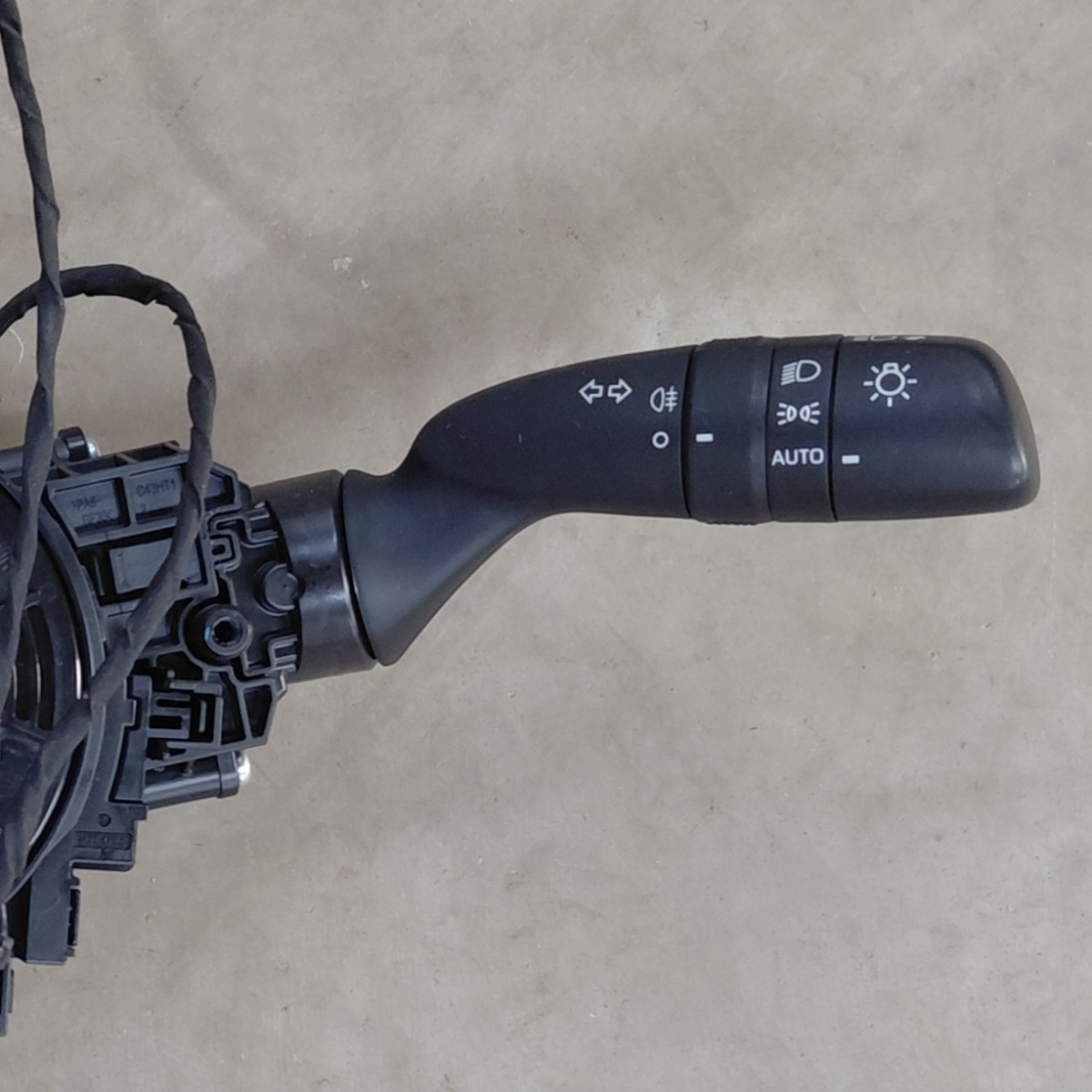 COROLLA INDICATOR STALK