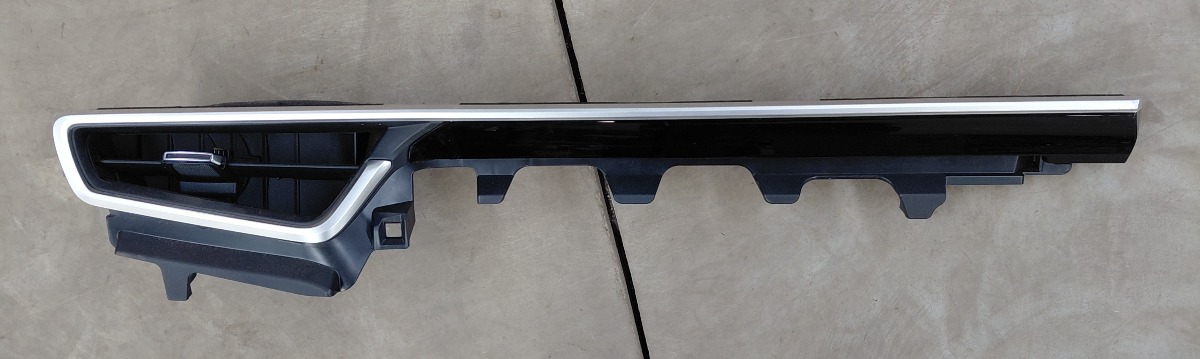 COROLLA LEFT DASH TRIM WITH VENT