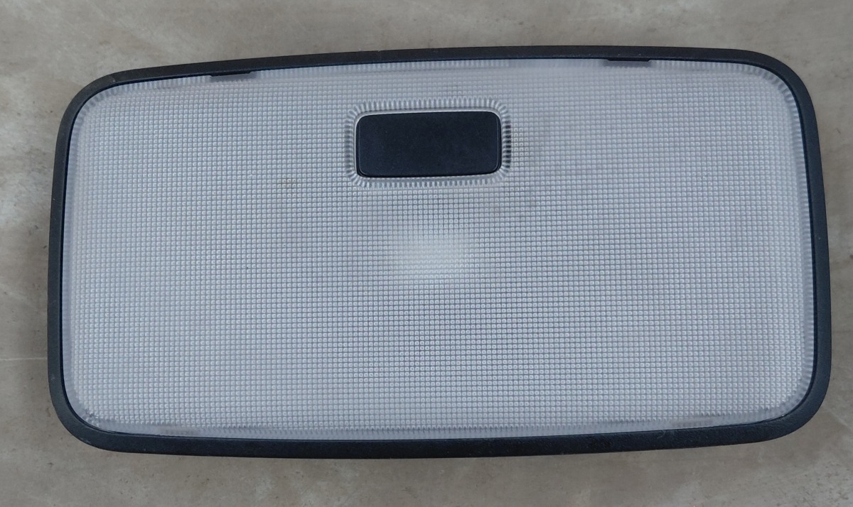COROLLA CENTRE DOME LIGHT