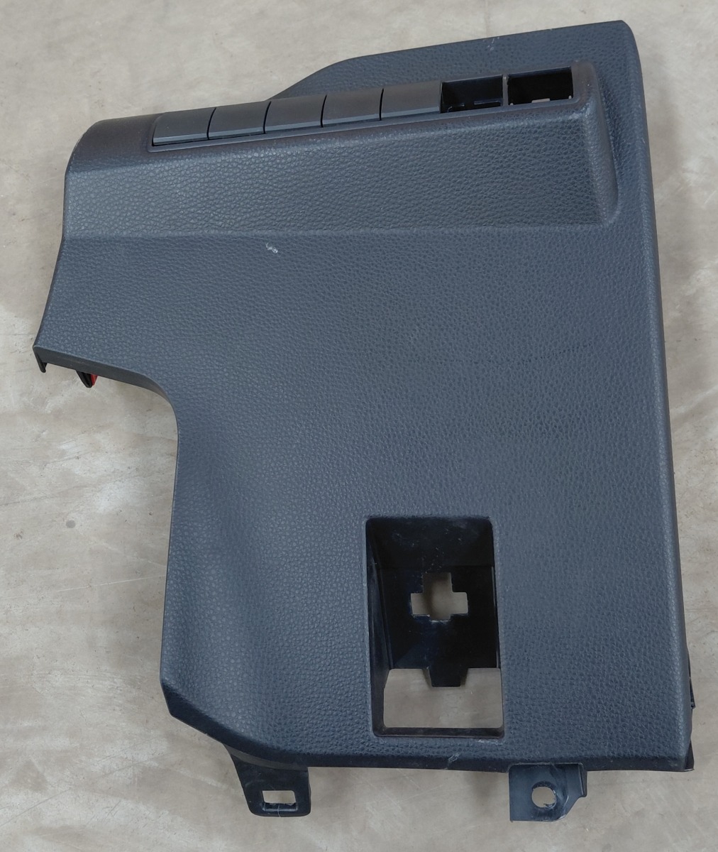 COROLLA RIGHT LOWER DASH TRIM