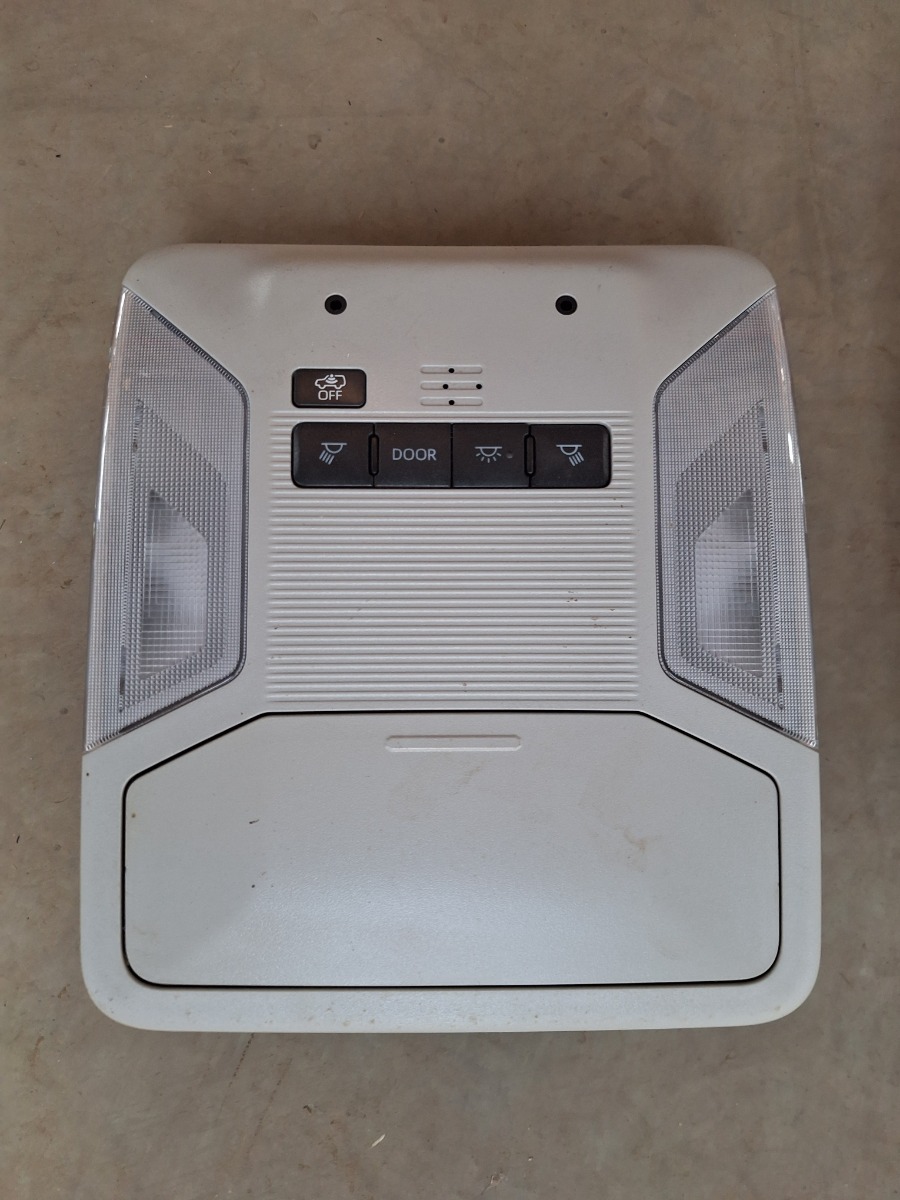 RAV 4 INTERIOR FRONT ROOF LIGHT