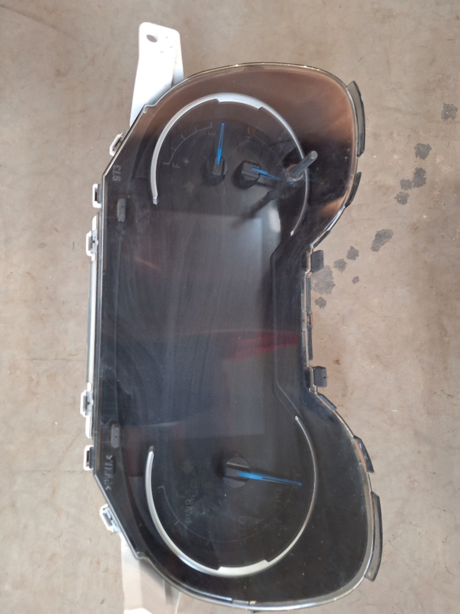 RAV 4 SPEEDO CLUSTER METER