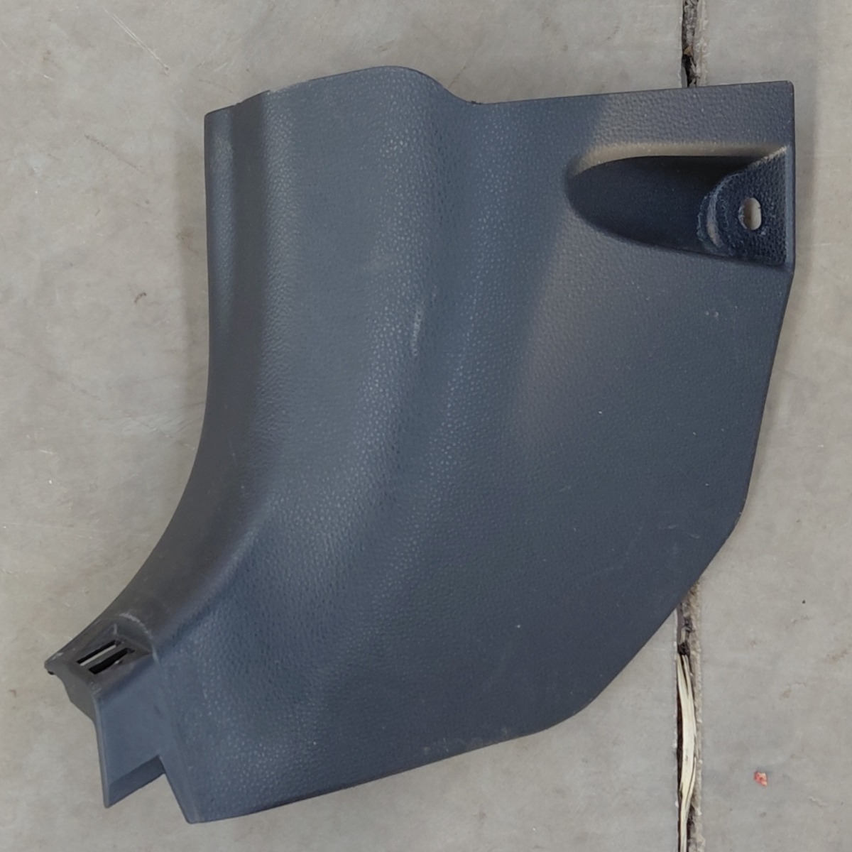 COROLLA LEFT LOWER A-PILLAR TRIM