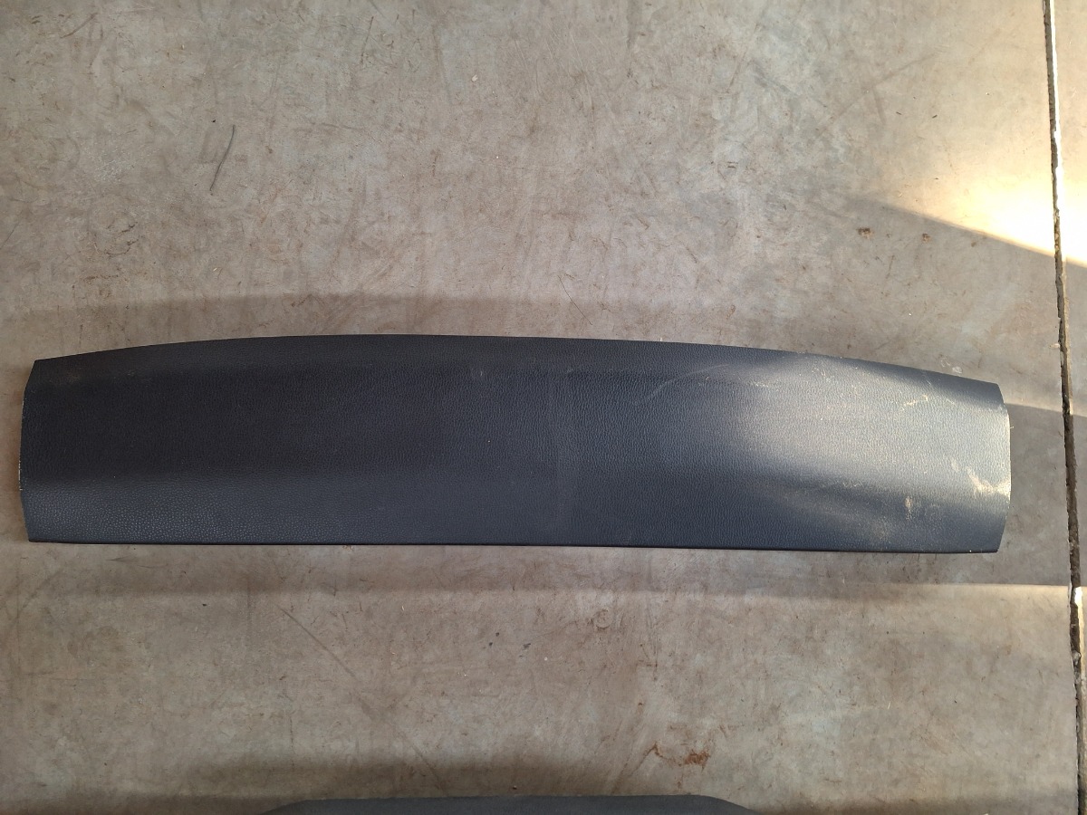 RAV4 Tailgate Upper Trim