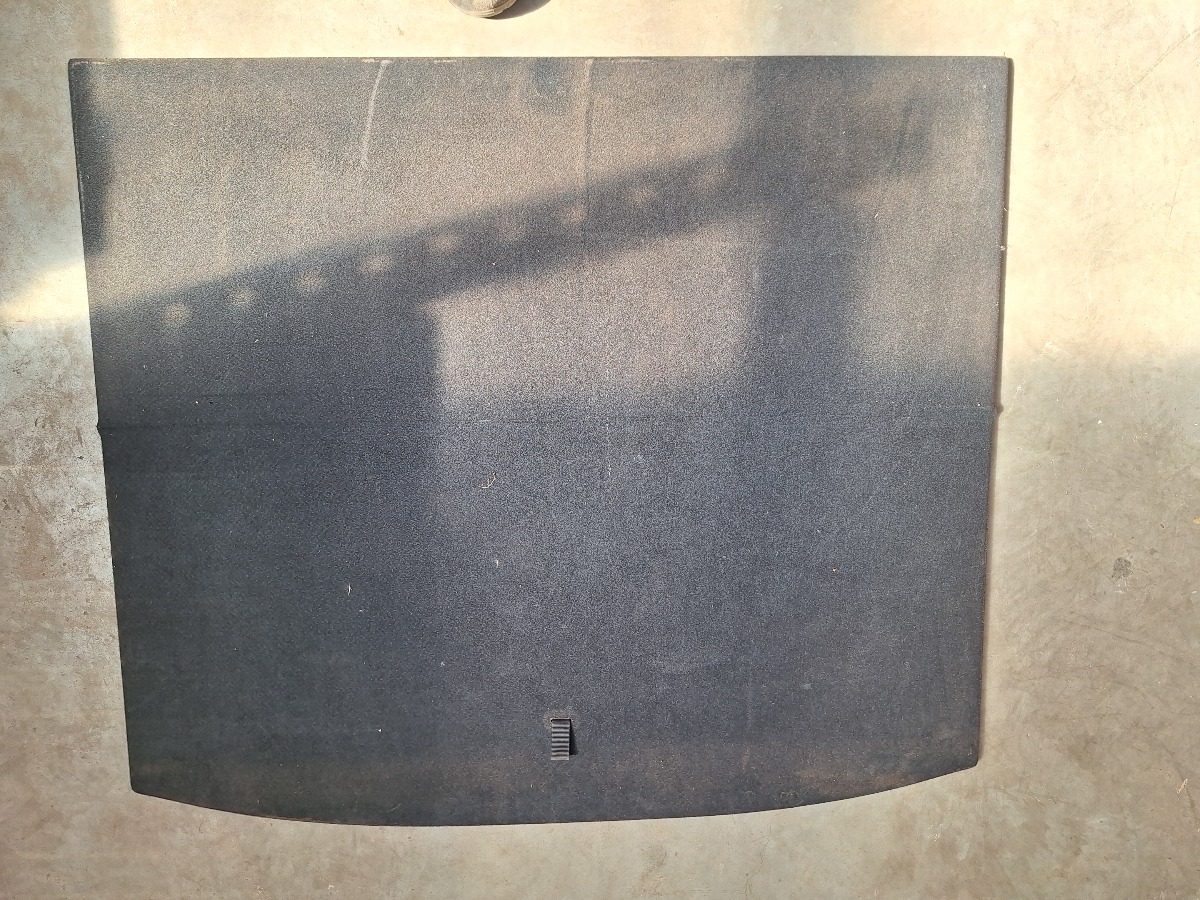 RAV 4 REAR DECK BOARD COVER