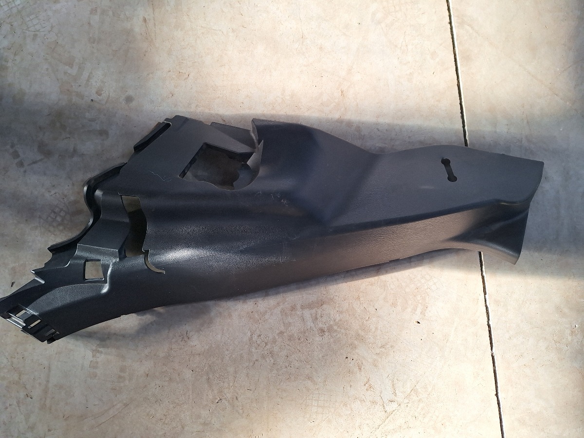 RAV 4 LEFT REAR SEAT COVER