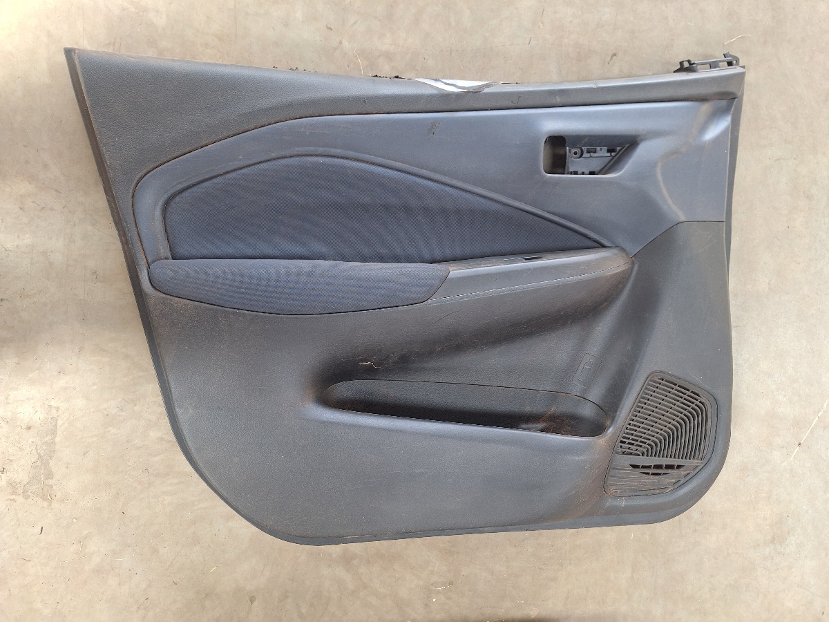 STARLET LEFT FRONT DOOR PANEL