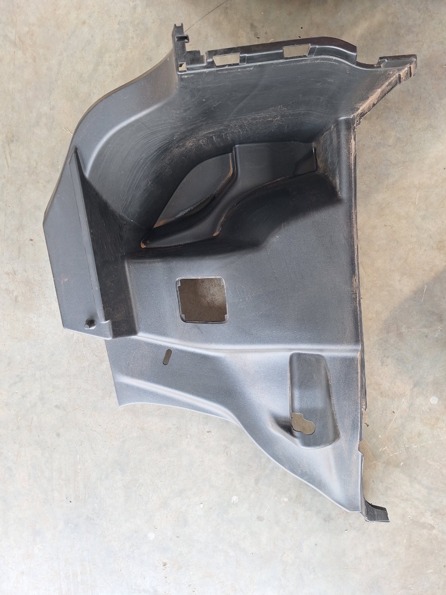 STARLET RIGHT REAR BOOT PANEL