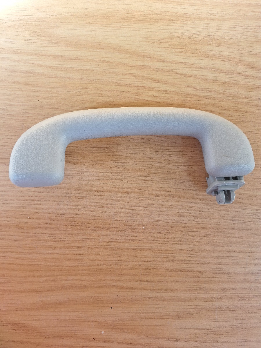 STARLET RIGHT REAR ROOF GRAB HANDLE