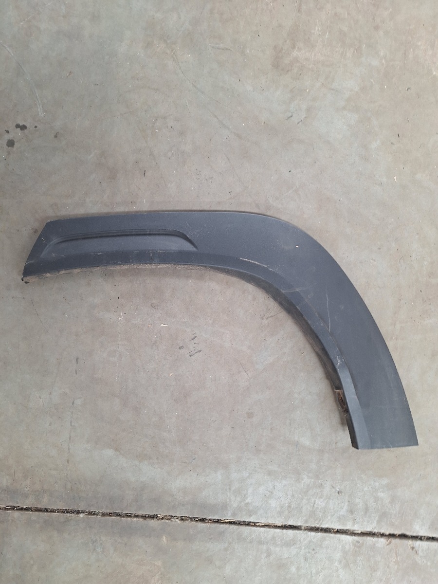 FRONX Left rear Side Panel Moulding