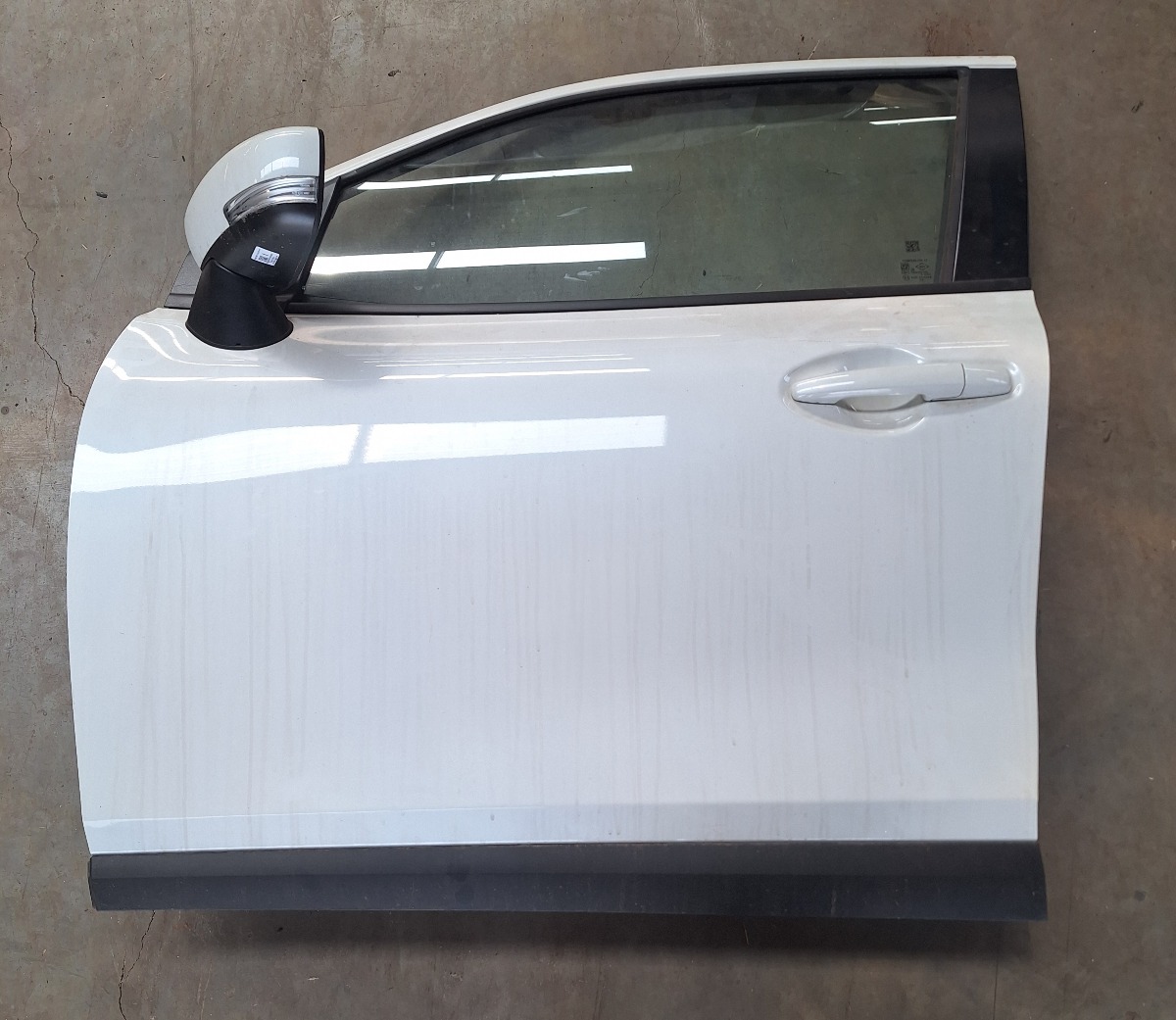 FRONX LEFT FRONT DOOR SHELL
